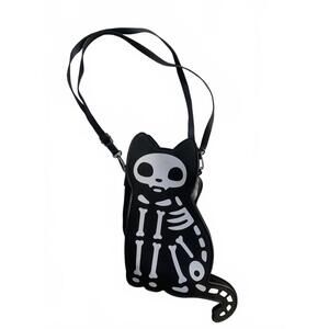 Skeleton cat bag